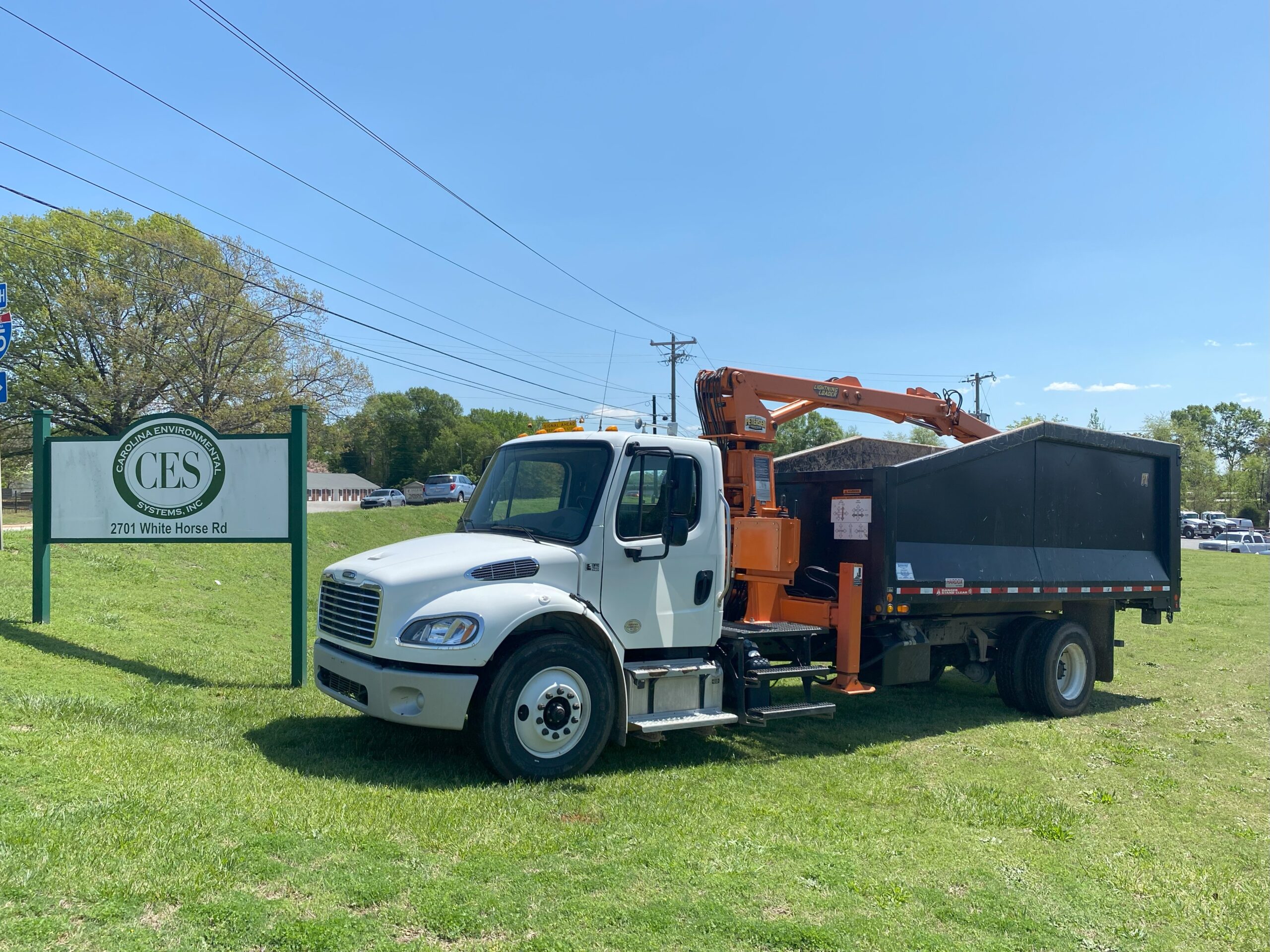LOW MILES & HOURS!!! 2021 M2-106 Petersen Ind. TL3 Grapple